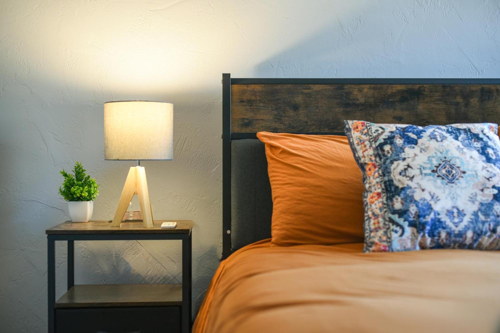 Cozy 3-bedroom Family - Sleeps 8, Great Coffee * Pittsburgh